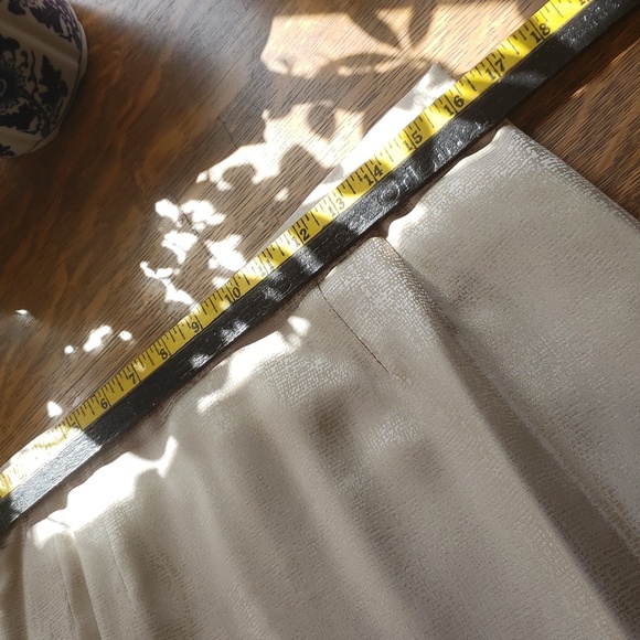 Adriana Papell silk beige Mother of the Bride 2 piece set - Picture 15 of 17